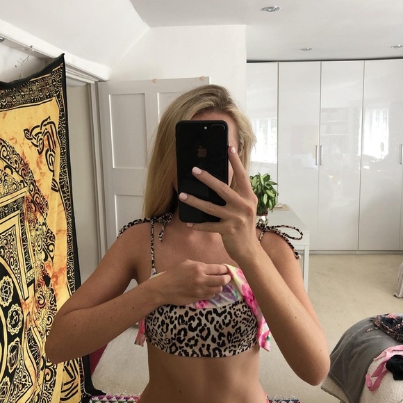 Victoria's Secret PINK Animal Print Tie Dye Multicolor Bikini Top - Picture 3 of 4